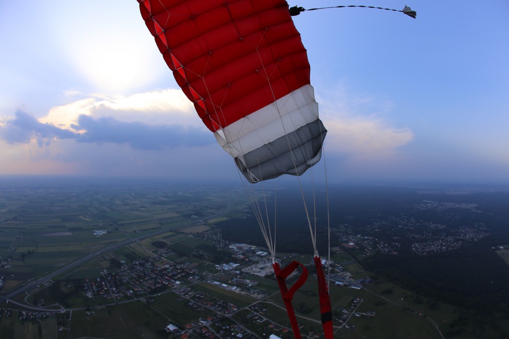Skok spadochronowy Jakuba
