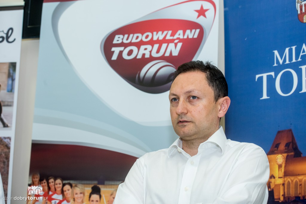 Siatkarki z nowym trenerem