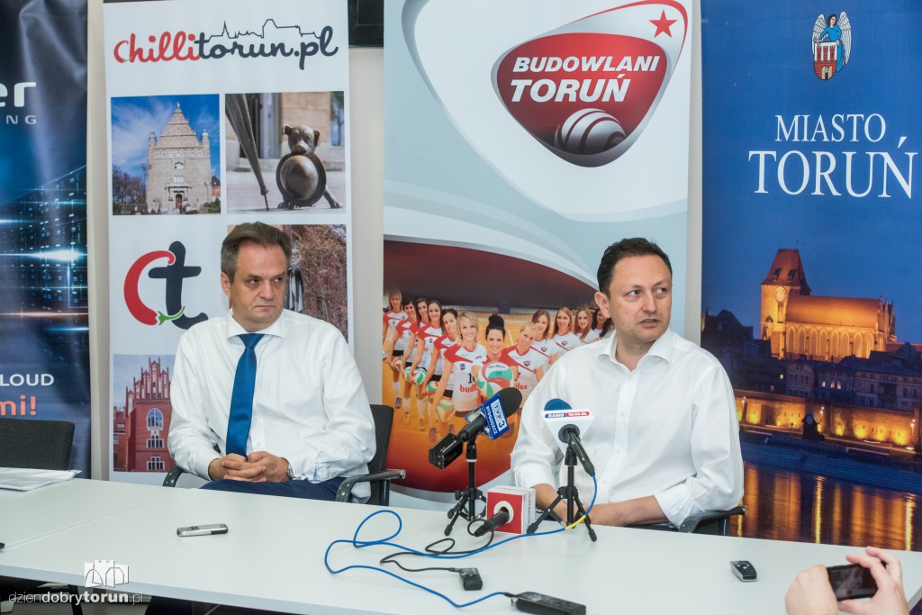Siatkarki z nowym trenerem