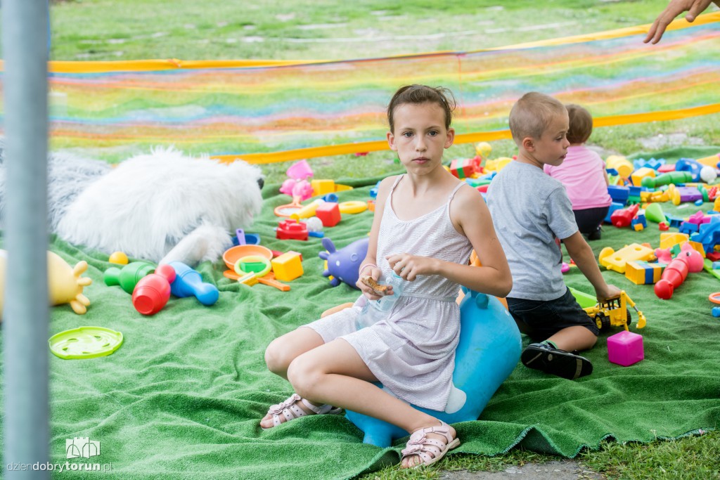 Zabawy dla dzieci na Placu Podominikańskim