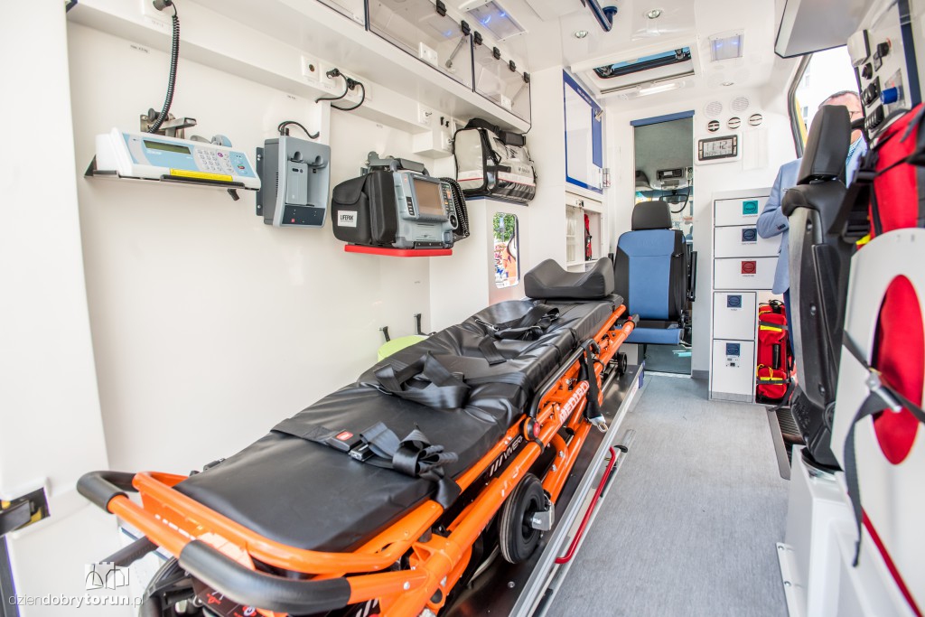 4 nowoczesne karetki trafią do szpitala!