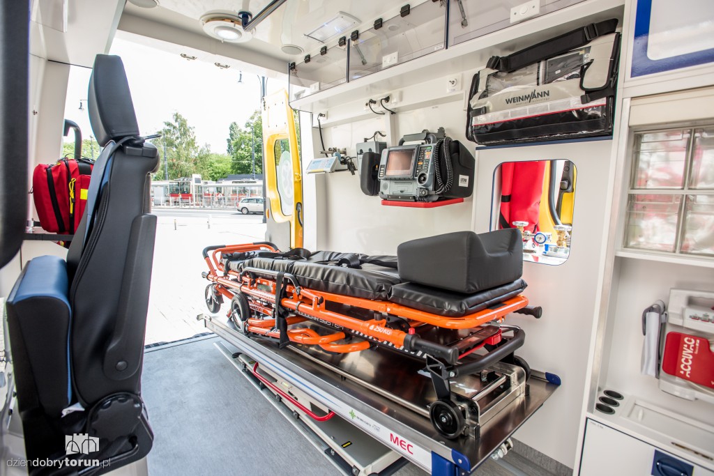 4 nowoczesne karetki trafią do szpitala!