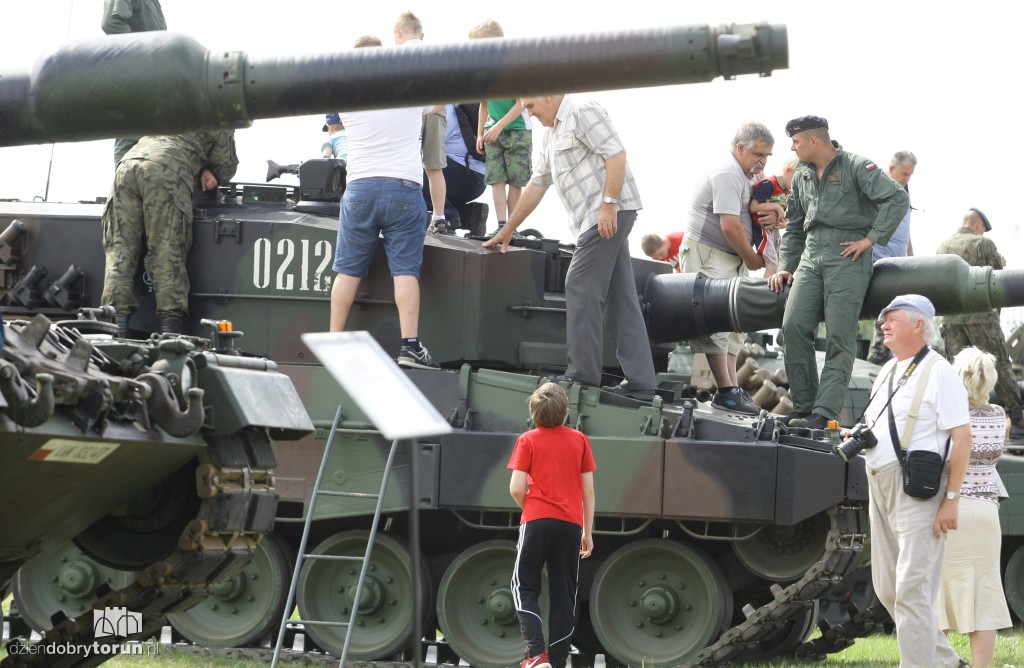 Festyn NATO na toruńskim poligonie
