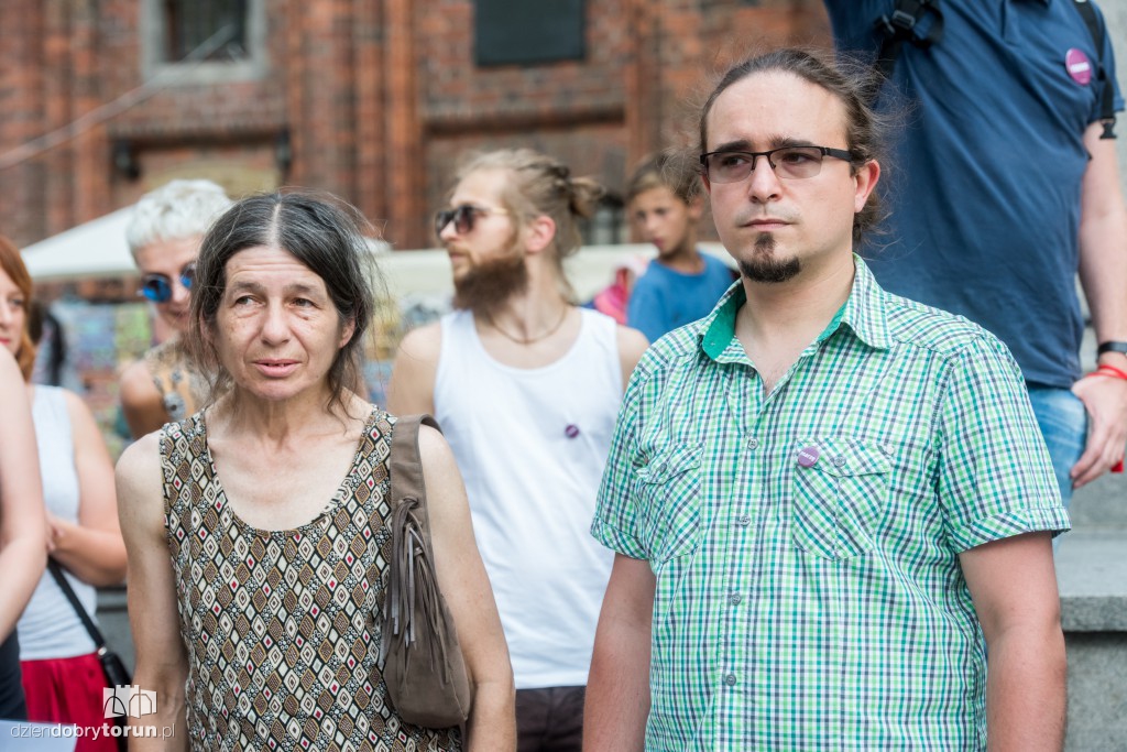 Torunianie przeciwko rasizmowi