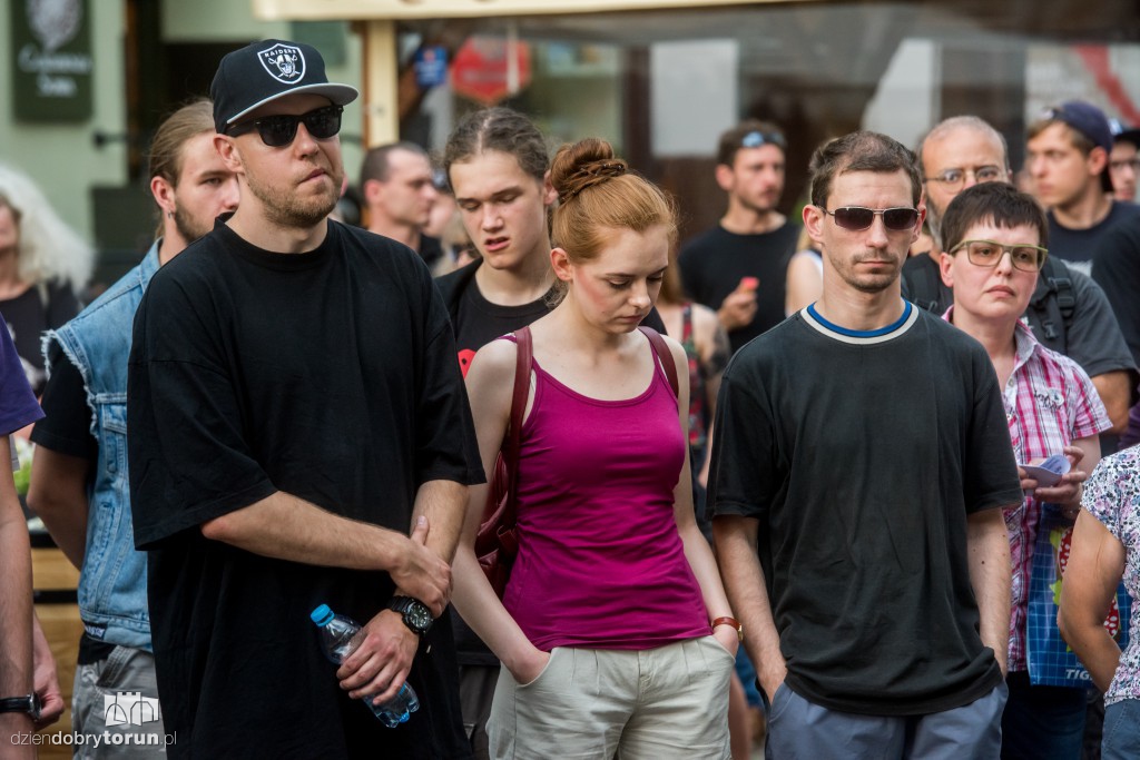 Torunianie przeciwko rasizmowi