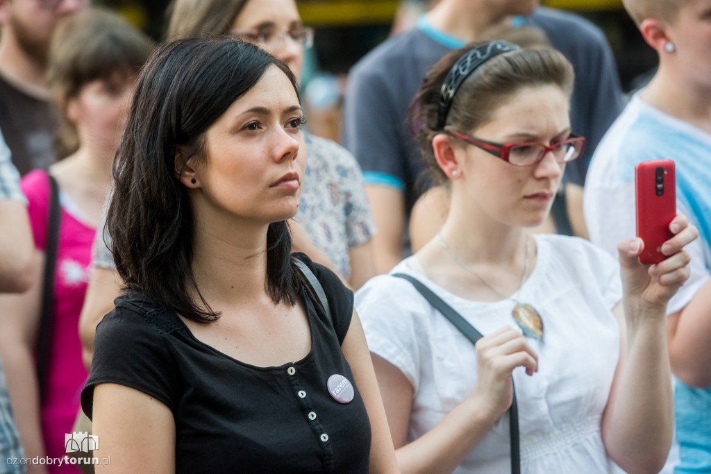 Torunianie przeciwko rasizmowi