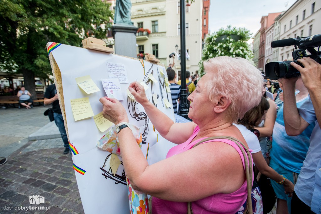 Torunianie przeciwko rasizmowi