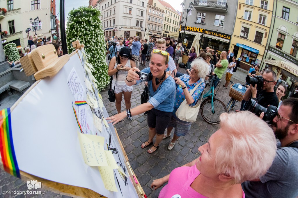 Torunianie przeciwko rasizmowi