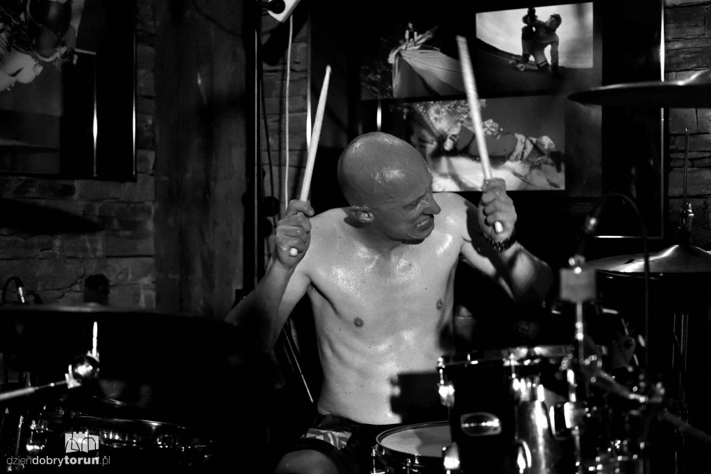 Absurd i Guitar Gangsters w Pameli