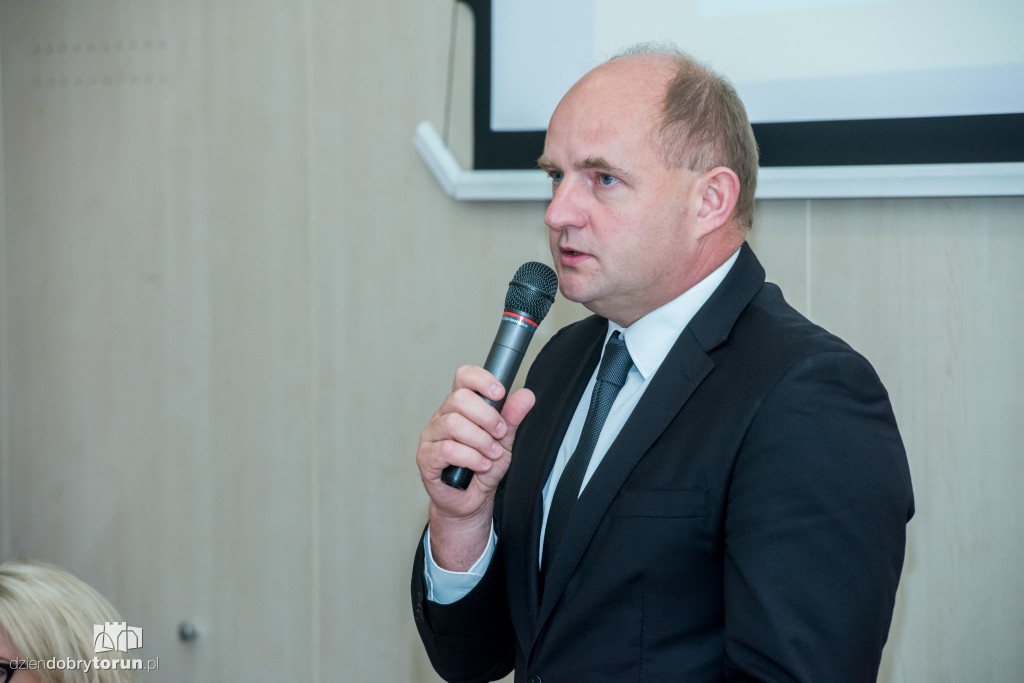 Umowy na staże i praktyki podpisane