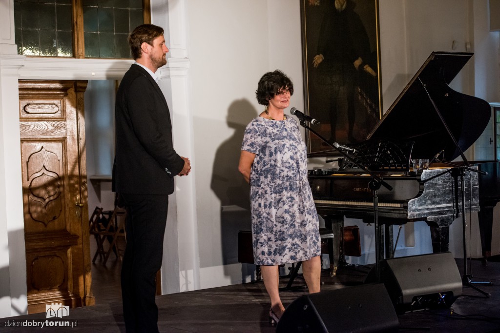 Maciej Stuhr na urodzinach Fundacji Platon