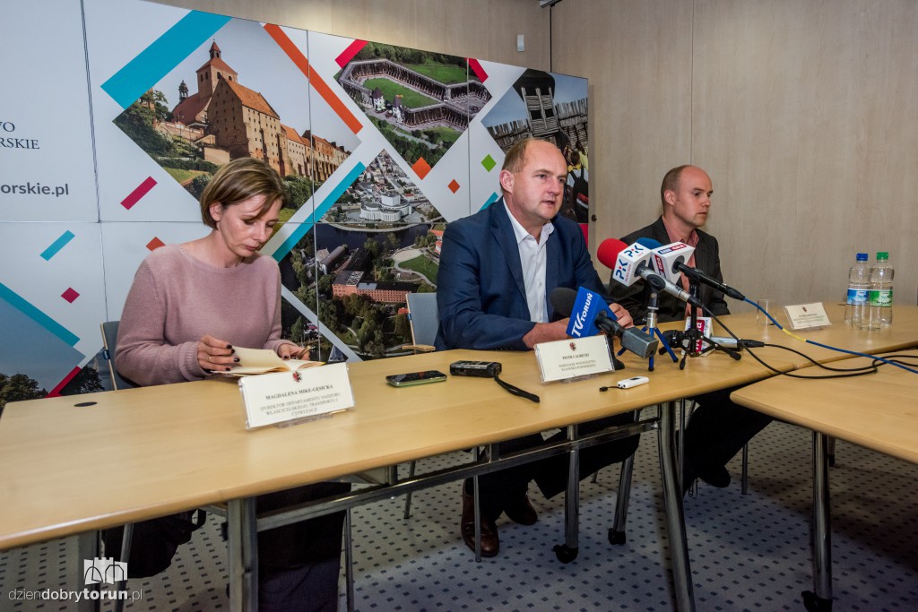 Decyzja w sprawie lotniska wstrzymana