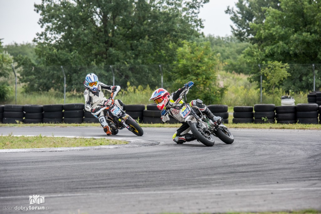 Trening młodych adeptów pit bike