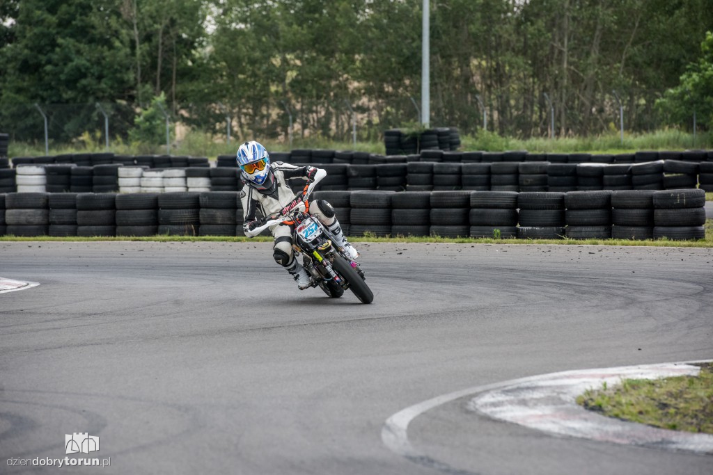 Trening młodych adeptów pit bike