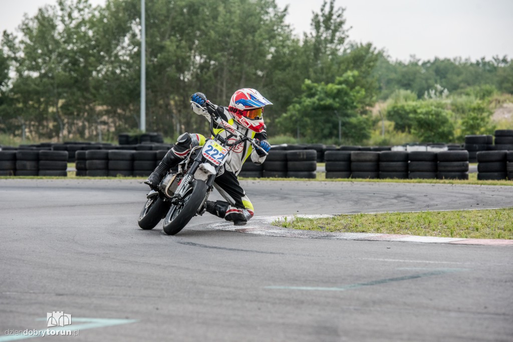 Trening młodych adeptów pit bike