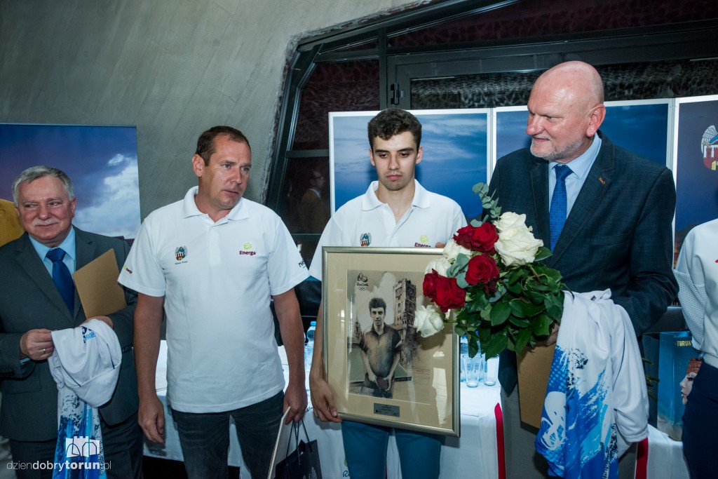 Druga grupa olimpijczyków przed Rio