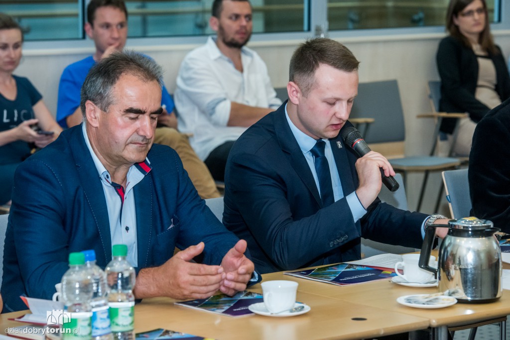 Parlamentarzyści o turystyce i promocji