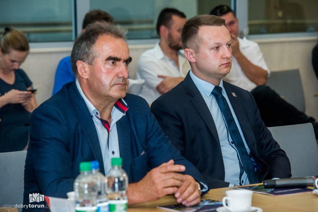 Parlamentarzyści o turystyce i promocji