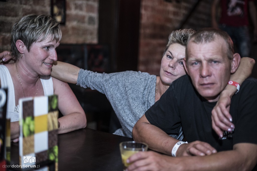 Barani Łeb by night