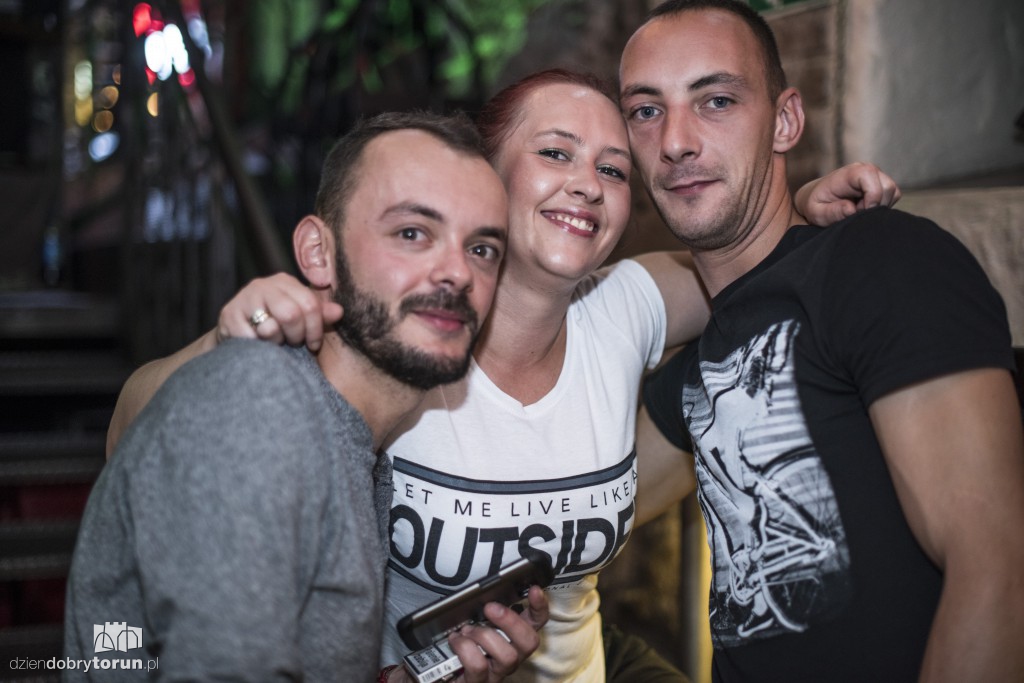 Barani Łeb by night