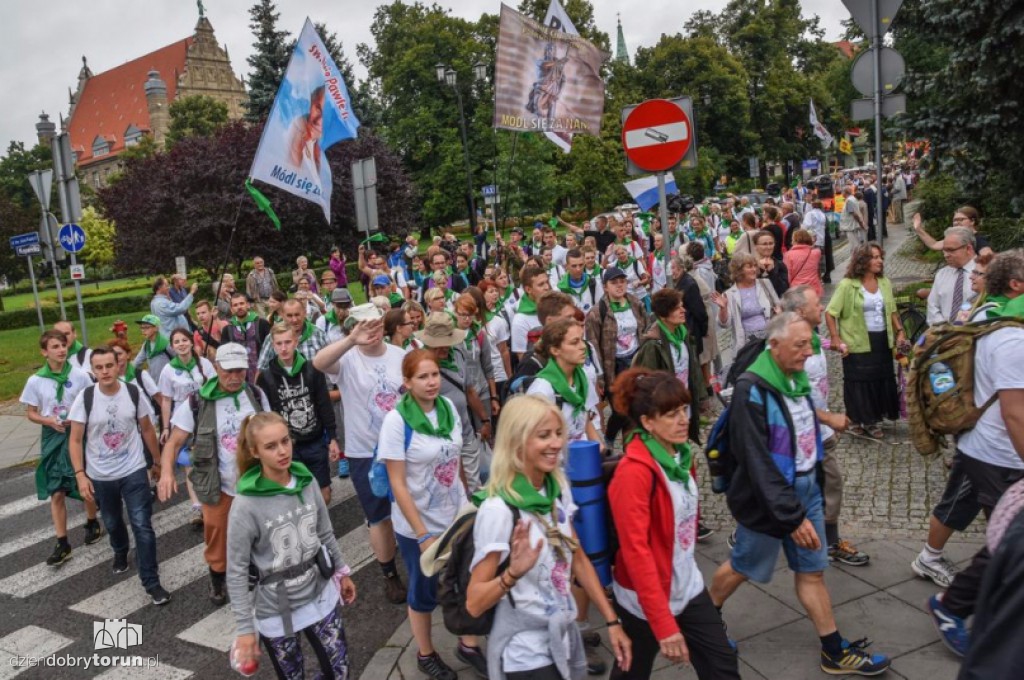 Pielgrzymi wyruszyli z Torunia