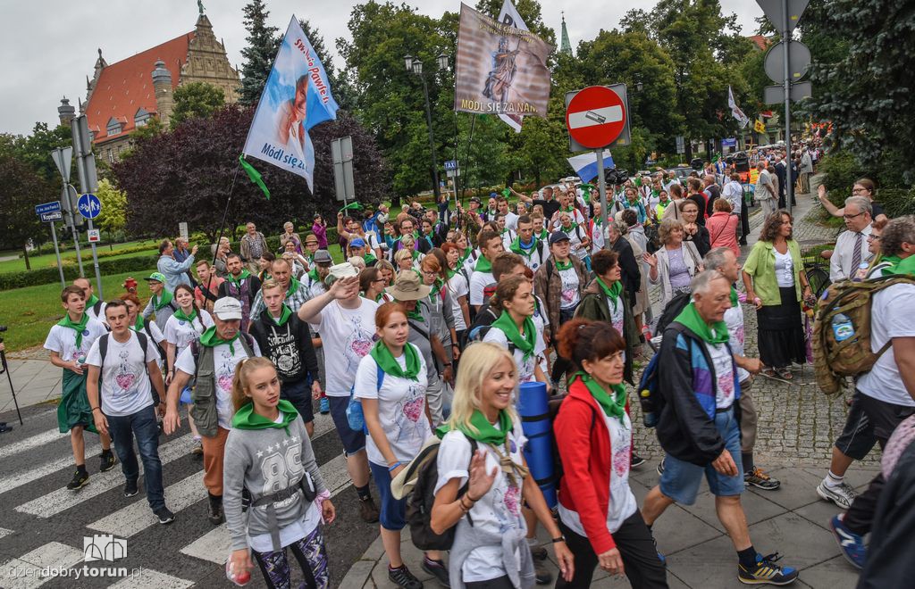 Pielgrzymi wyruszyli z Torunia