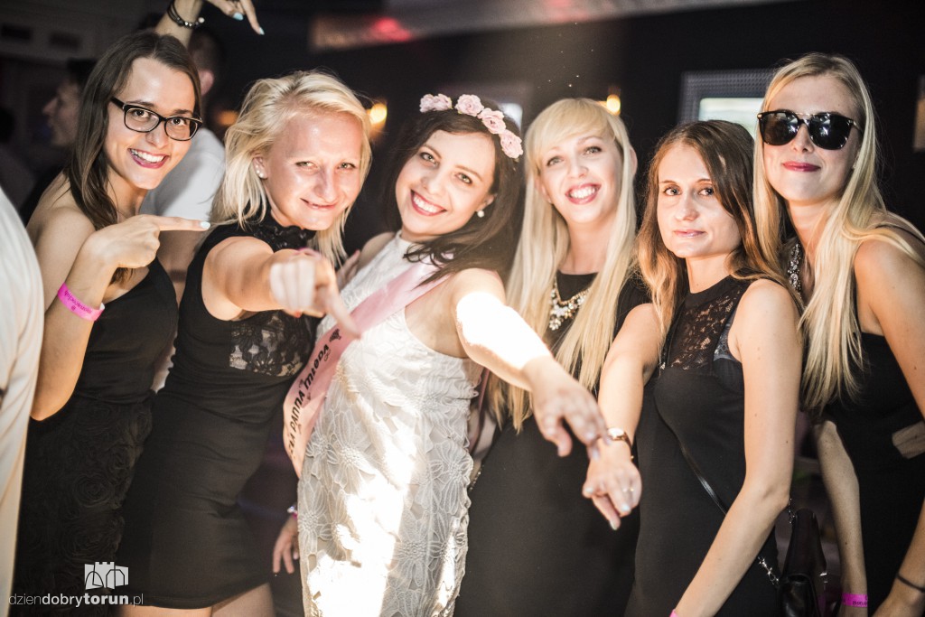 Upojna noc w Monaco Club