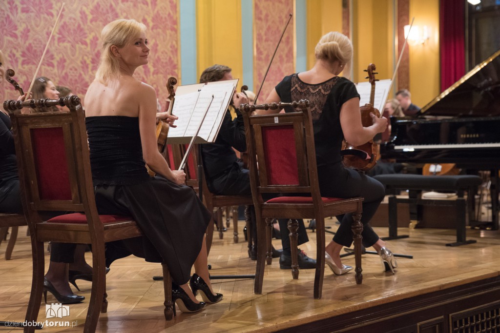 Wieczór Młodych Talentów