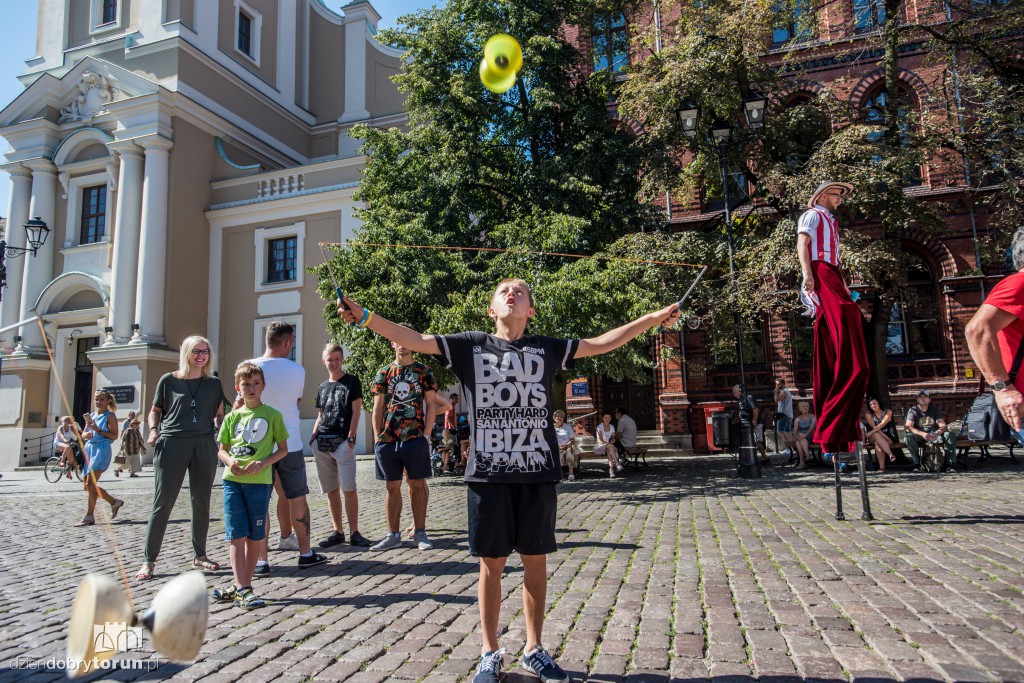 Warsztaty cyrkowe na Starówce