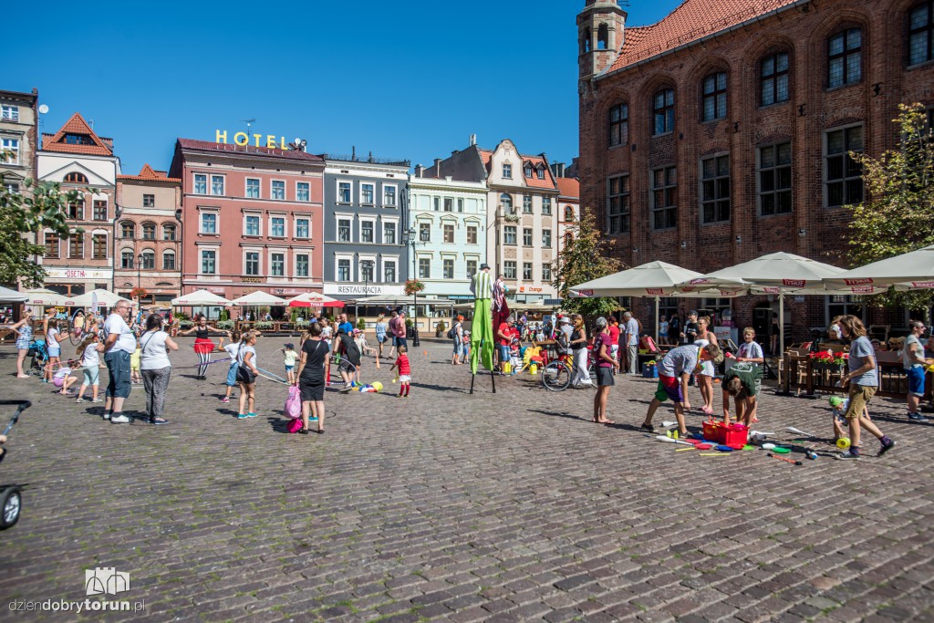 Warsztaty cyrkowe na Starówce