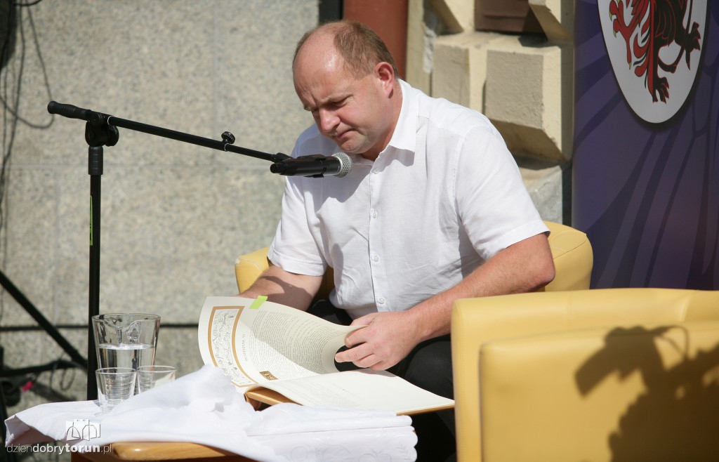 Marszałek czyta Quo vadis