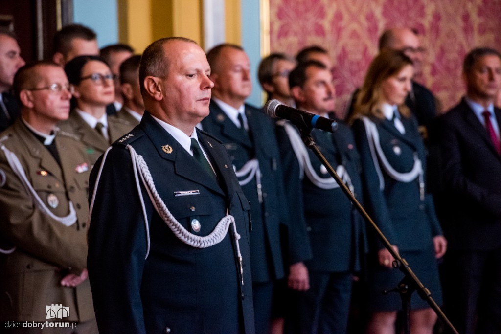 Toruńscy celnicy świętują w Artusie