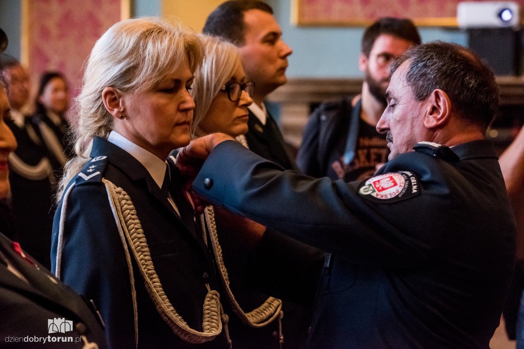 Toruńscy celnicy świętują w Artusie
