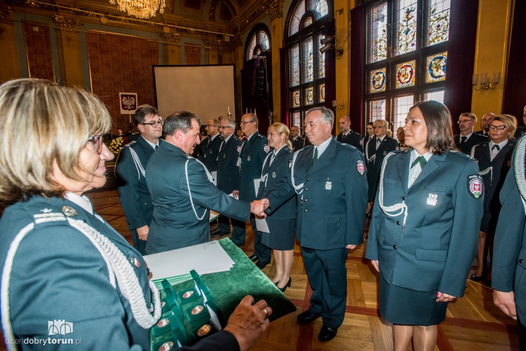 Toruńscy celnicy świętują w Artusie