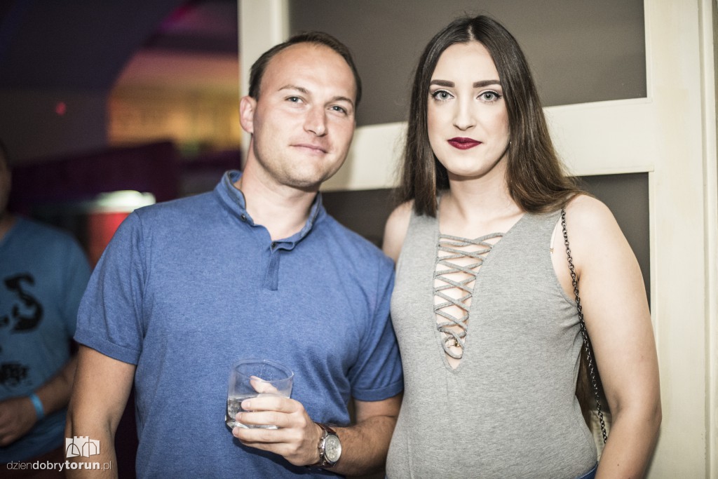 Gorączka sobotniej nocy w Monaco Club