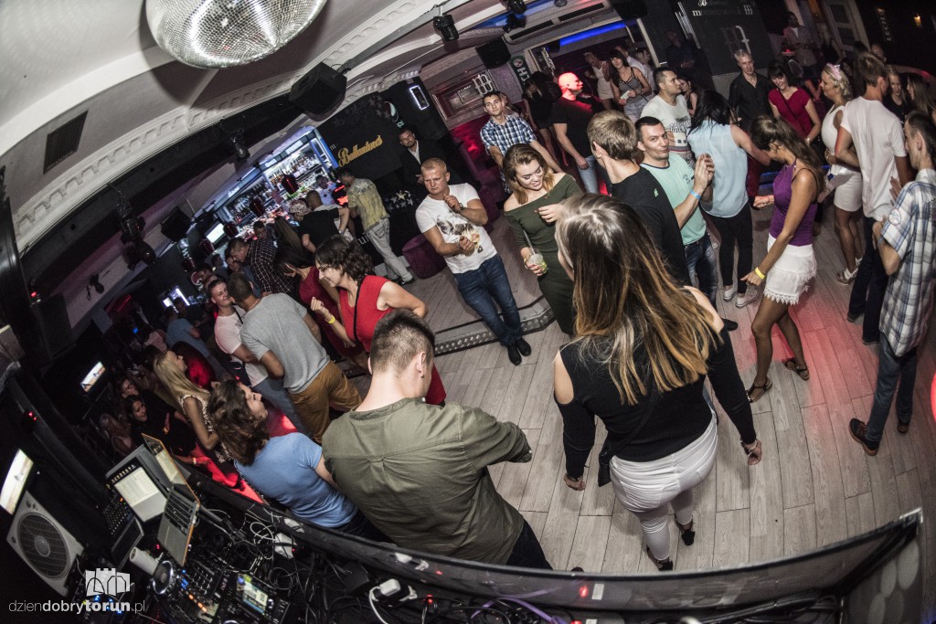 Gorączka sobotniej nocy w Monaco Club
