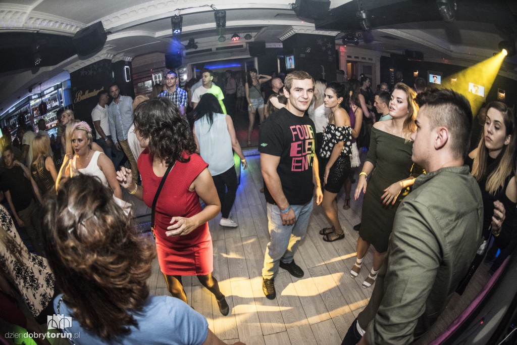 Gorączka sobotniej nocy w Monaco Club