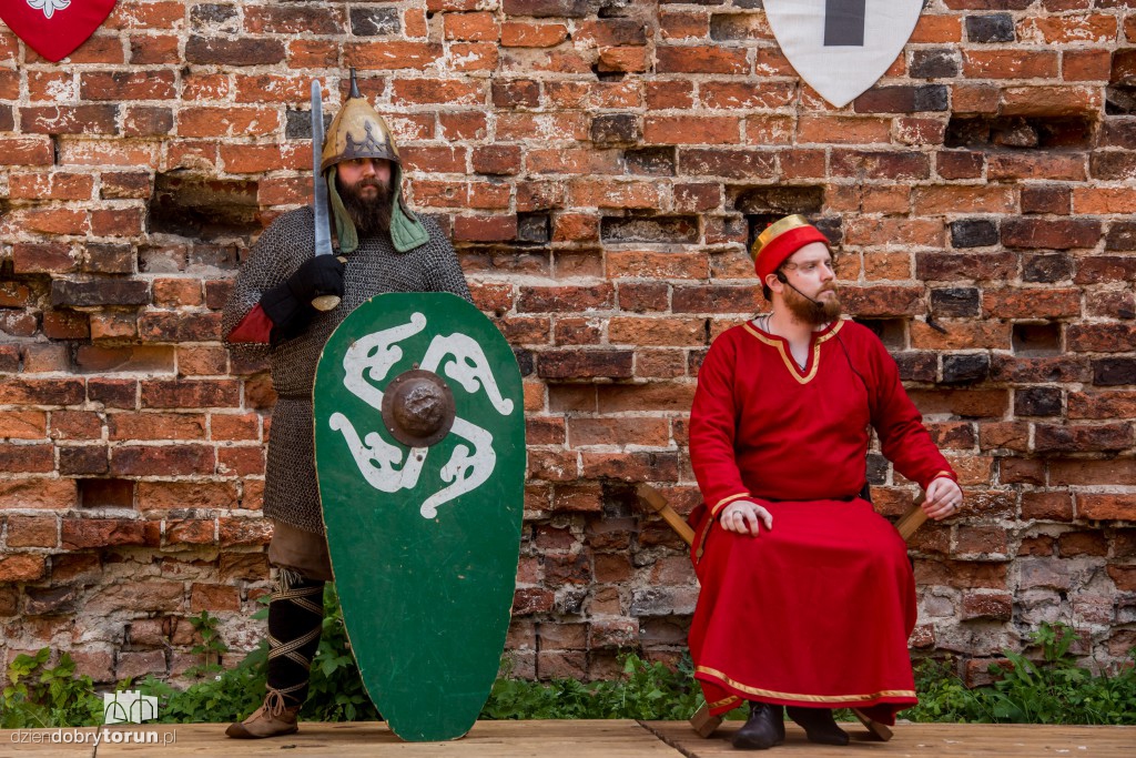 Historia wciąż żywa na Zamku Dybowskim