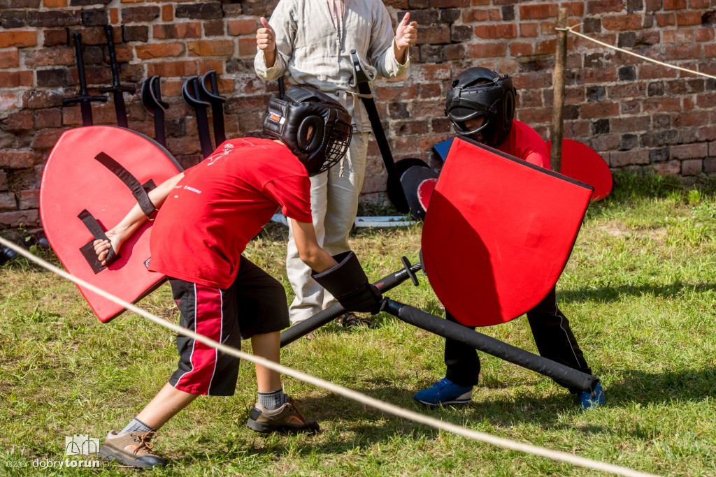 Historia wciąż żywa na Zamku Dybowskim