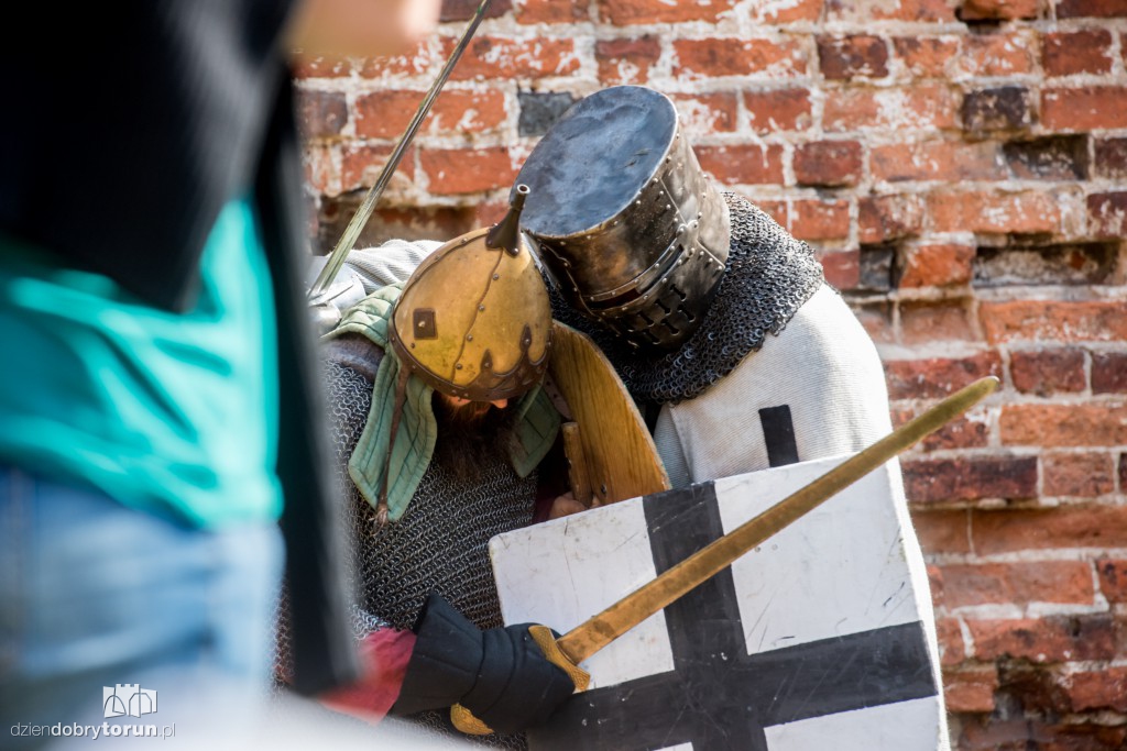 Historia wciąż żywa na Zamku Dybowskim