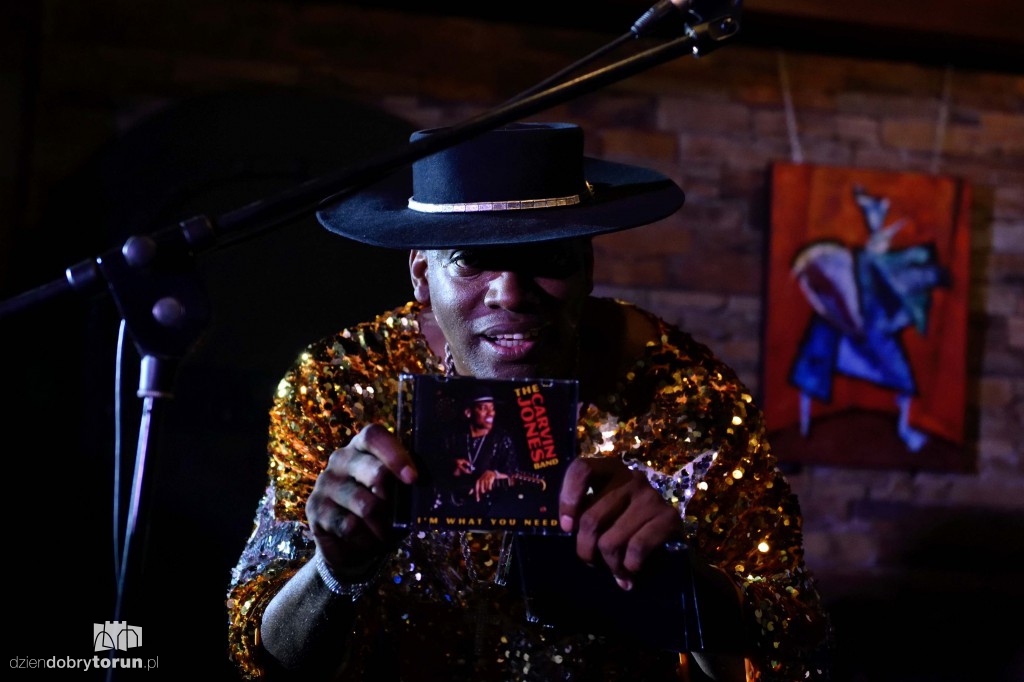 Carvin Jones Band koncertowo