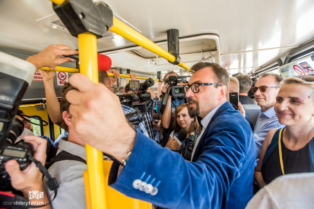Tramwaj zwany tolerancja przejechał