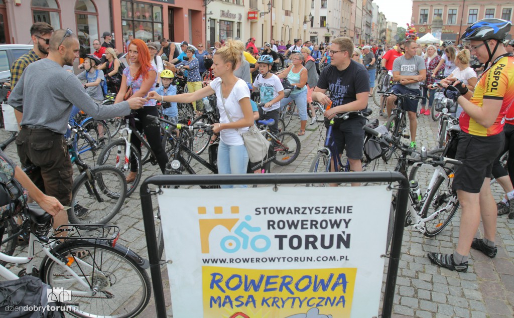 Setki rowerów na ulicach Torunia