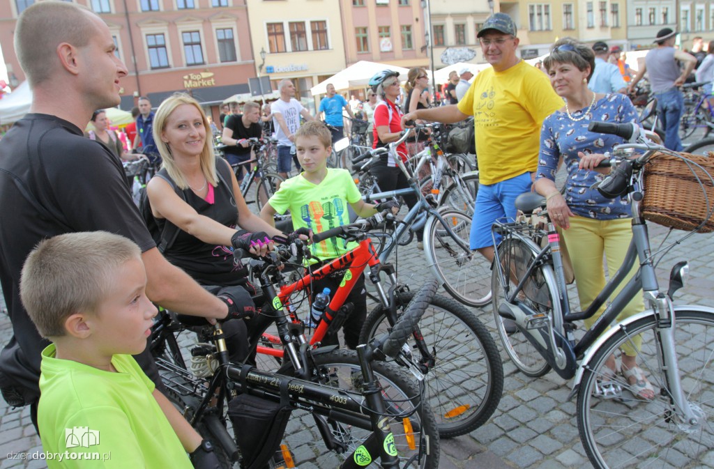 Setki rowerów na ulicach Torunia