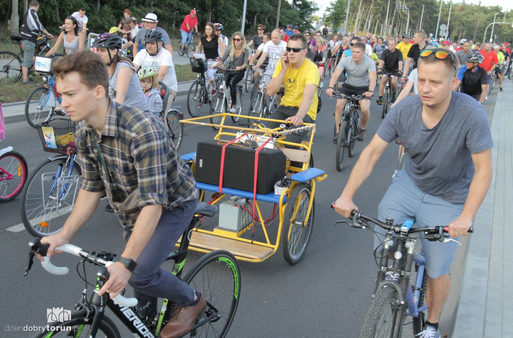 Setki rowerów na ulicach Torunia