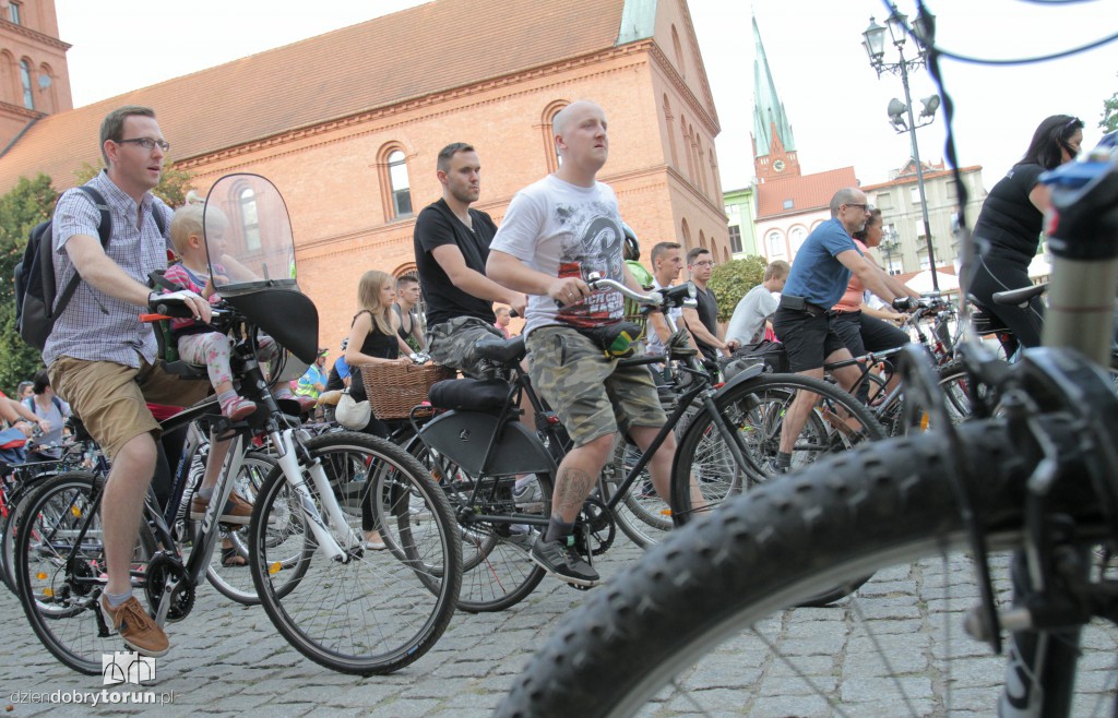 Setki rowerów na ulicach Torunia
