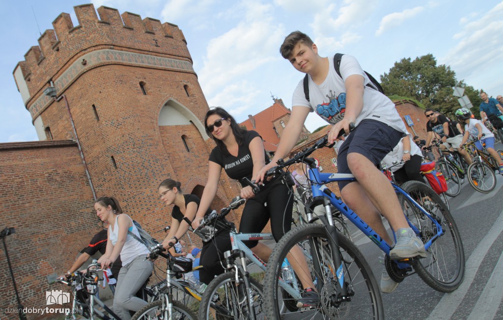 Setki rowerów na ulicach Torunia