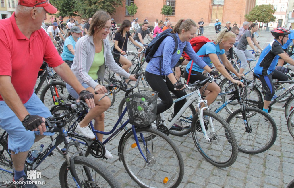 Setki rowerów na ulicach Torunia