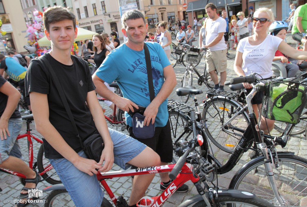 Setki rowerów na ulicach Torunia