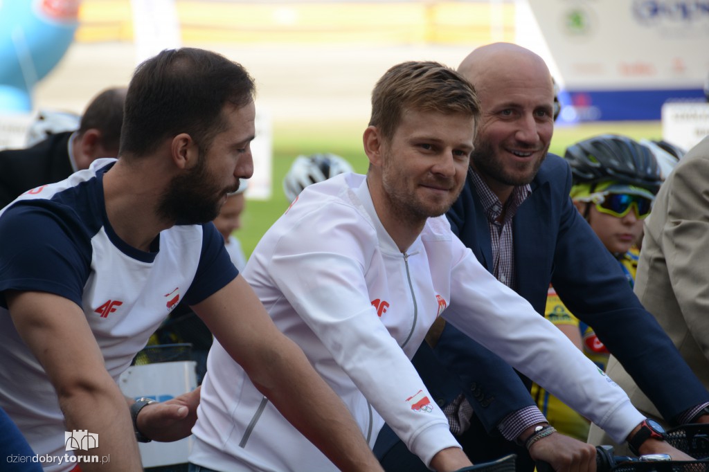 Młodzi adepci kolarstwa na Motoarenie